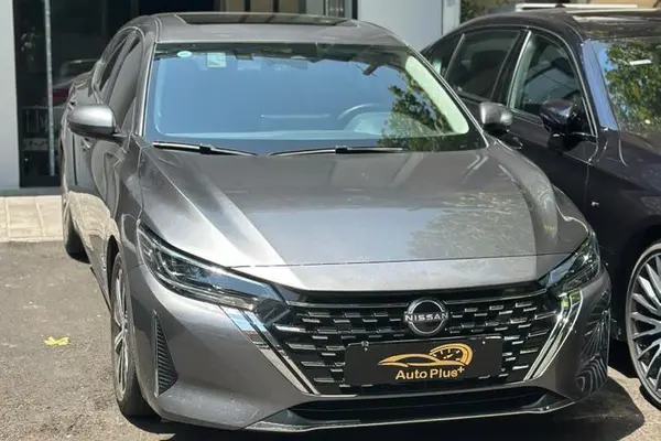عکس نیسان سیلفی e-POWER