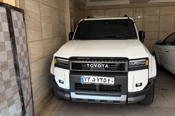 عکس تویوتا پرادو  چهار در