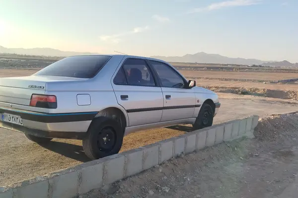 پژو 405
