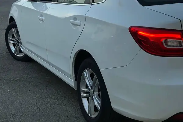 بسترن B30